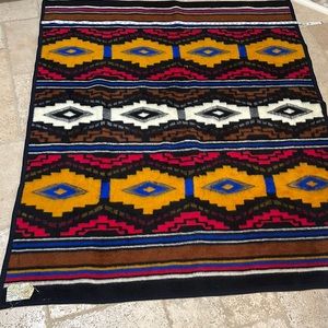 West Germany Made Blanket VINTAGE GORGEOUS SOUTHWESTERN DESIGN!! 69”x57”